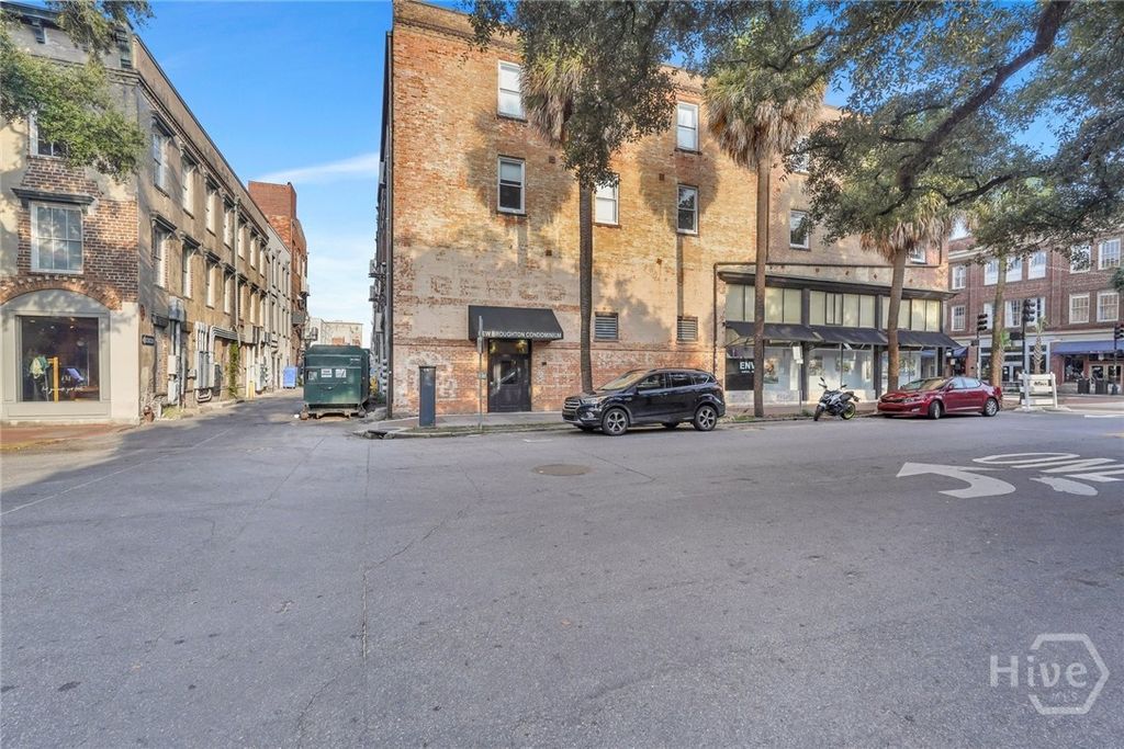 Photo of 310 W Broughton Street #3006, Savannah, GA 31401 (MLS # SA347829)