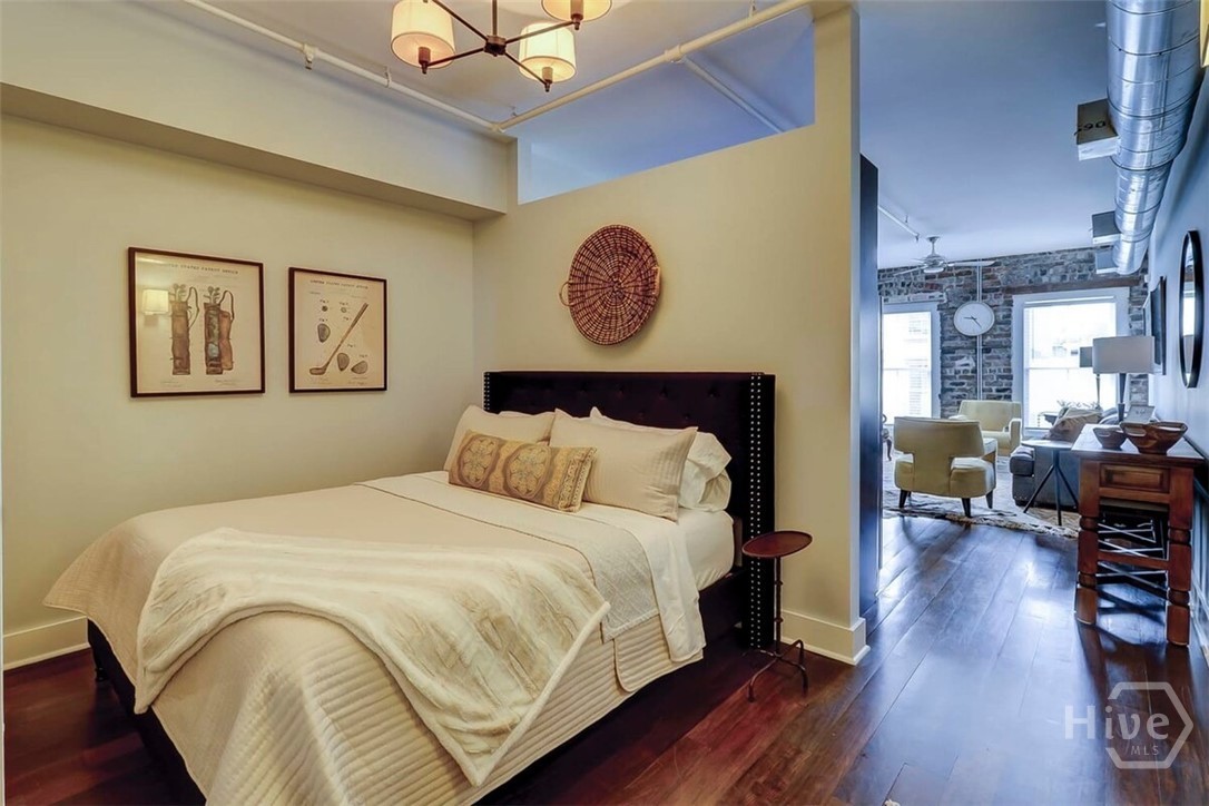 310 W Broughton Street 3012