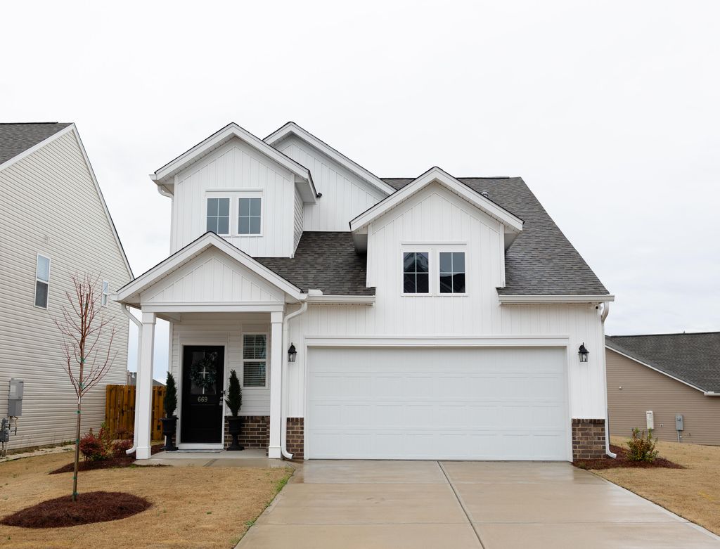 Photo of 669 Manitou Circle, Aiken, SC 29801 (MLS # 552655)