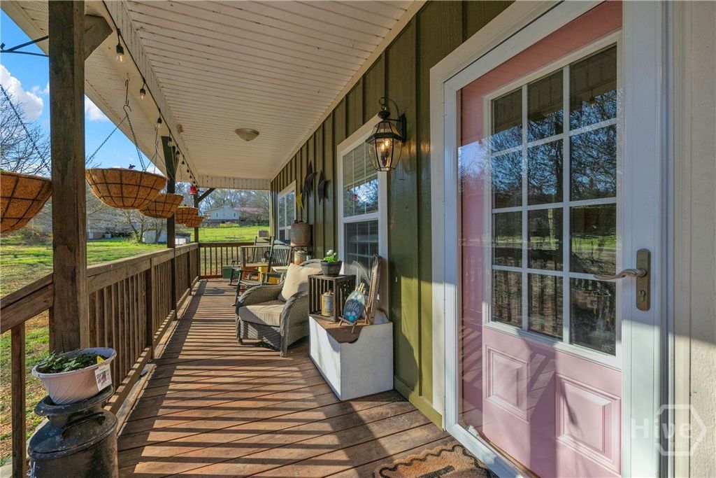 Photo of 92 Timber Lane Ln, Royston, GA 30662 (MLS # CL351045)