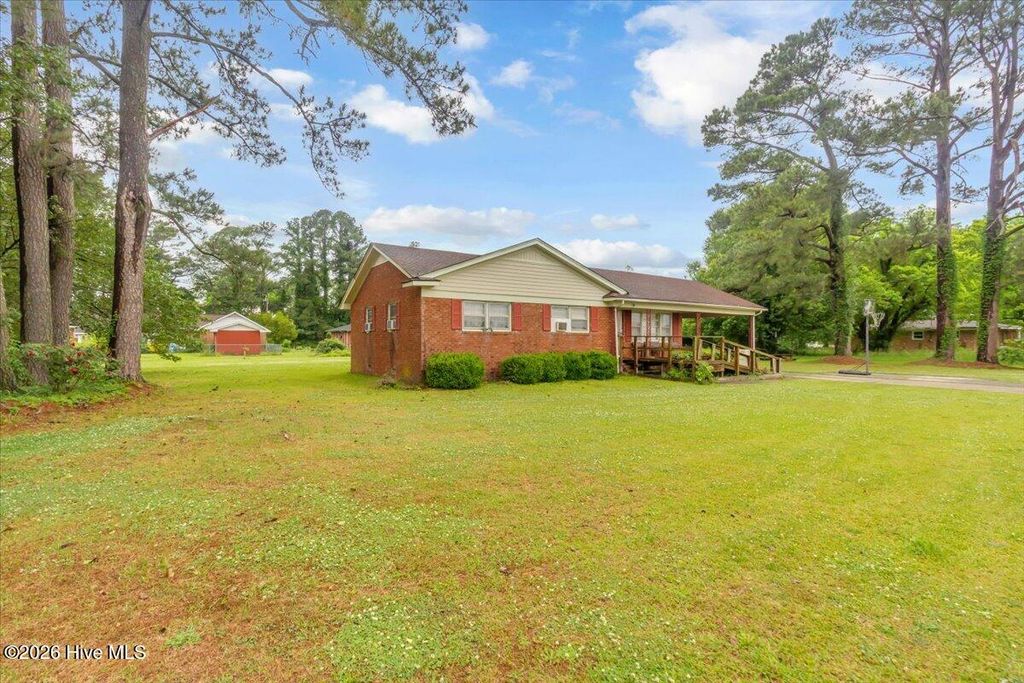 Photo of 550 S 5th Street, Aurora, NC (MLS # 100573119)