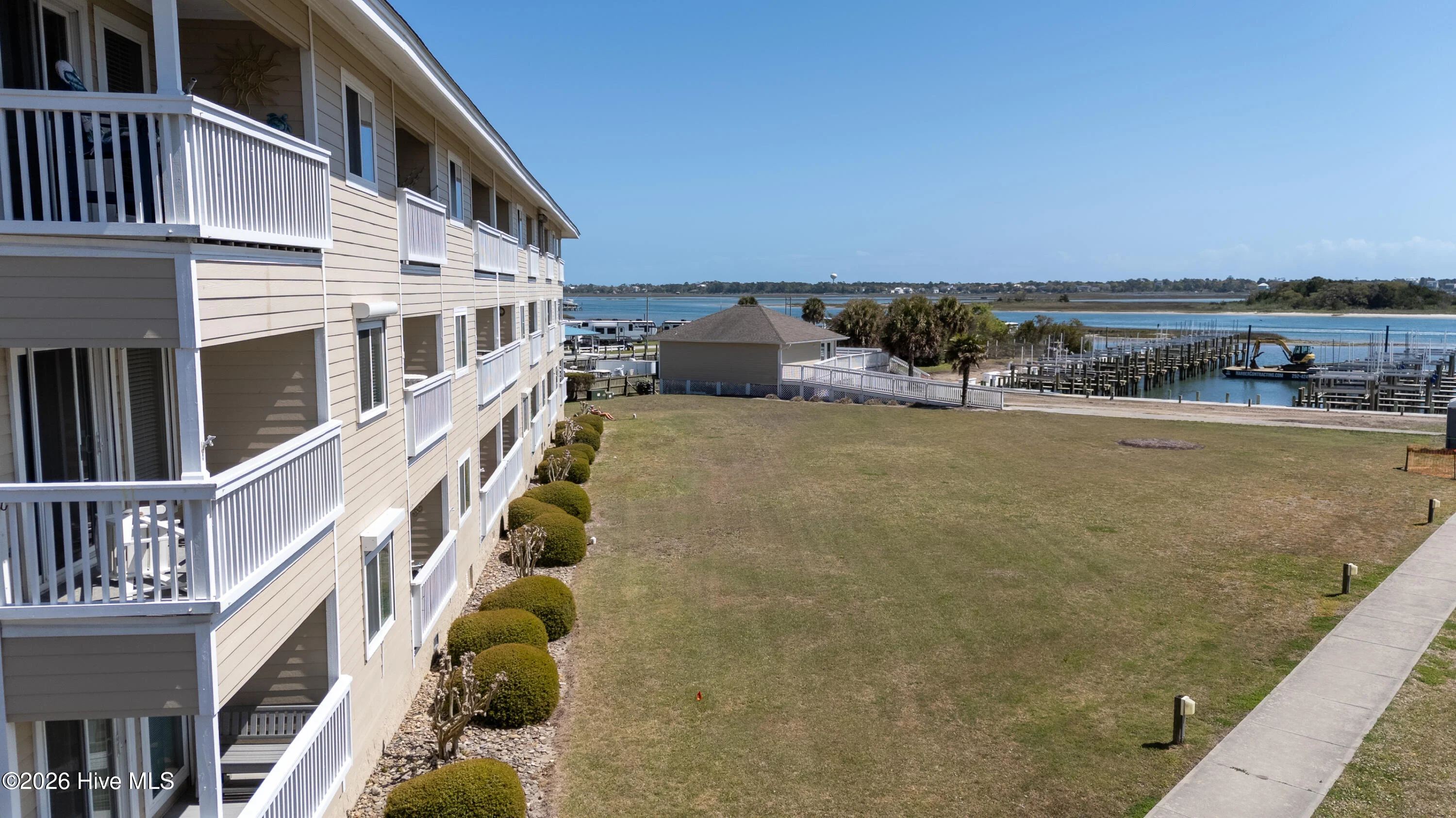 650 Cedar Point Boulevard Unit B14