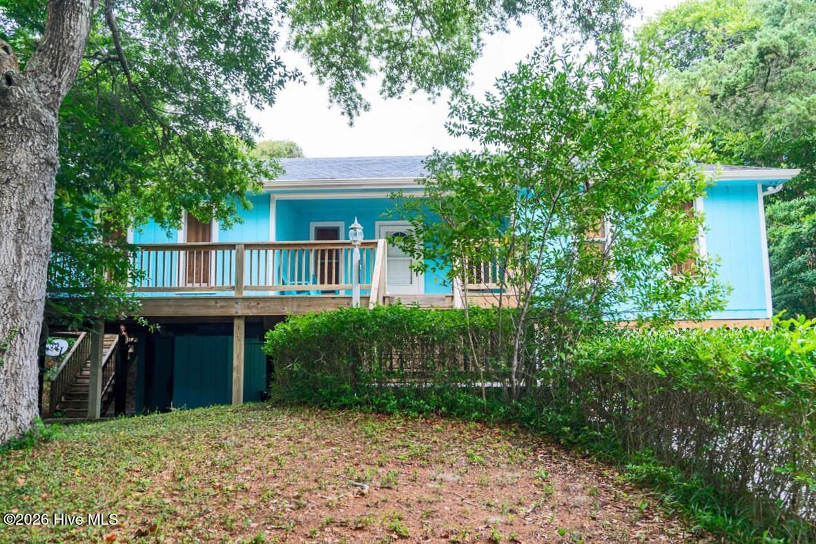 112 James Drive