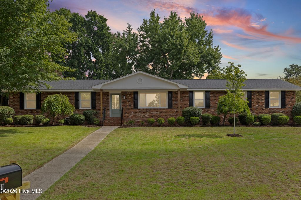 Photo of 10 Knollwood Boulevard, North Augusta, SC 29841 (MLS # 100589321)