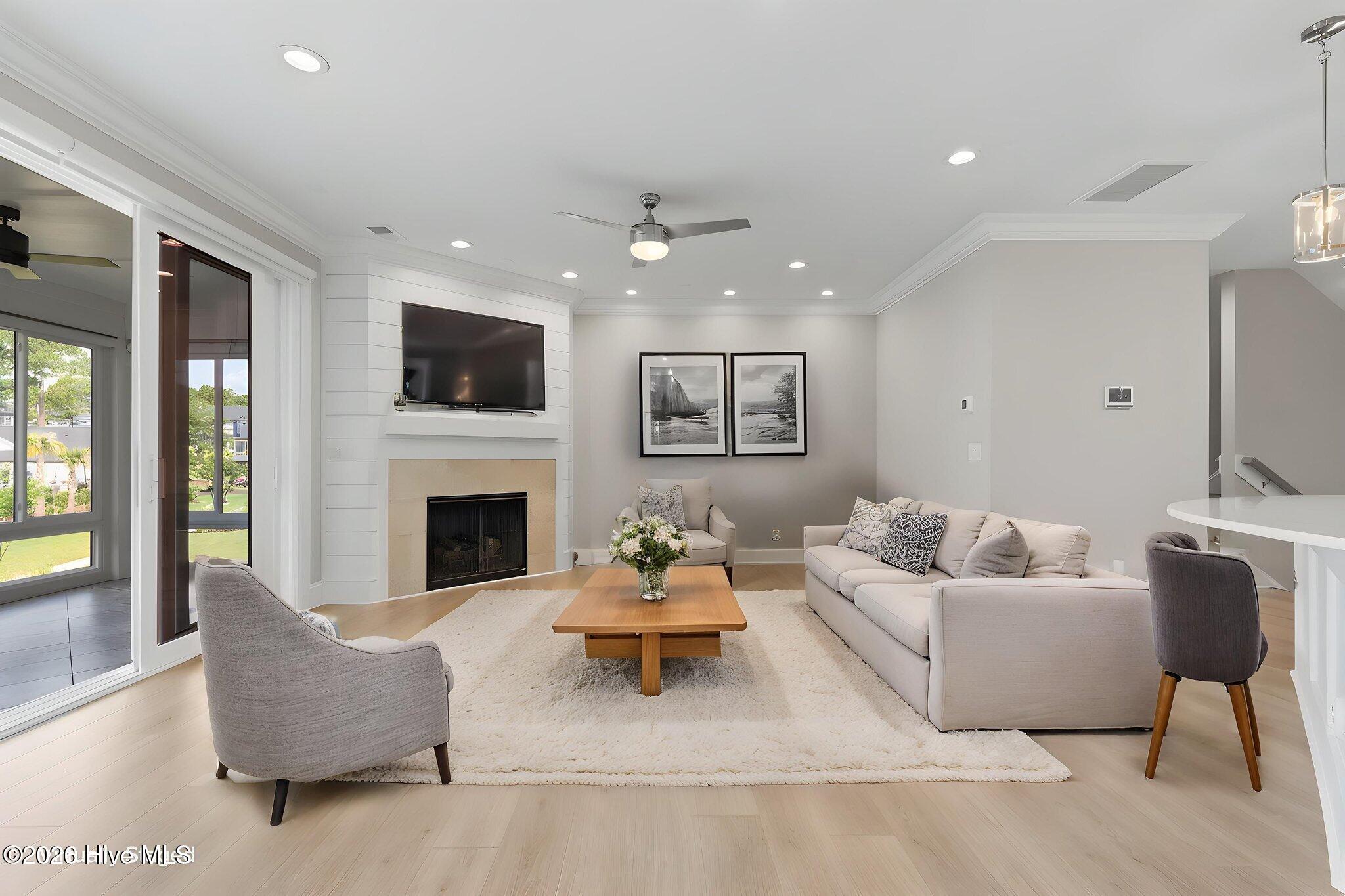 620 Eastwood Park Road Unit 4b