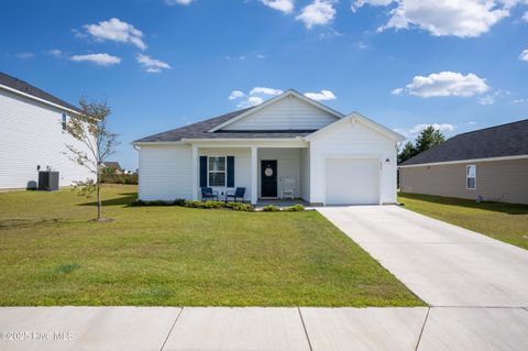 173 N Squires Run Lane Richlands NC 28574