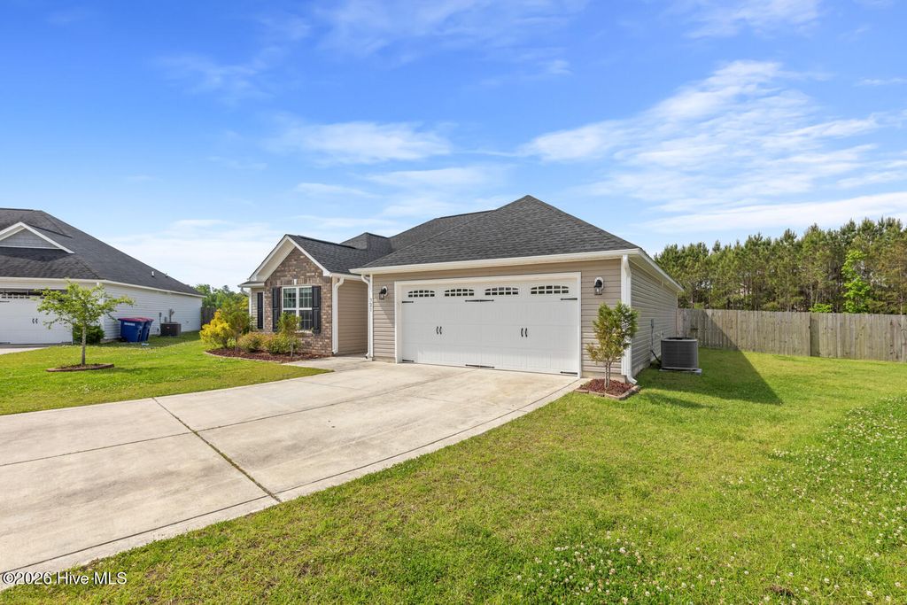 Photo of 321 Old Snap Dragon Court, Jacksonville, NC 28546 (MLS # 100573504)