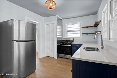 Tiny photo for 1121 S 6th Street, Wilmington, NC 28401 (MLS # 100593844)