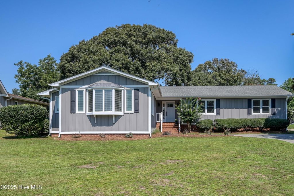 Photo of 1966 Kings Landing Road, Hampstead, NC 28443 (MLS # 100522870)