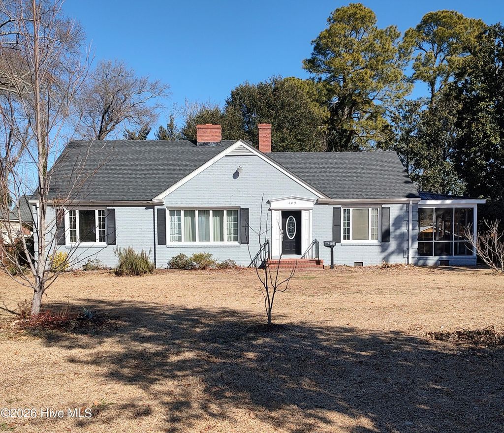 Photo of 609 Beech Street, Goldsboro, NC 27530 (MLS # 100554031)