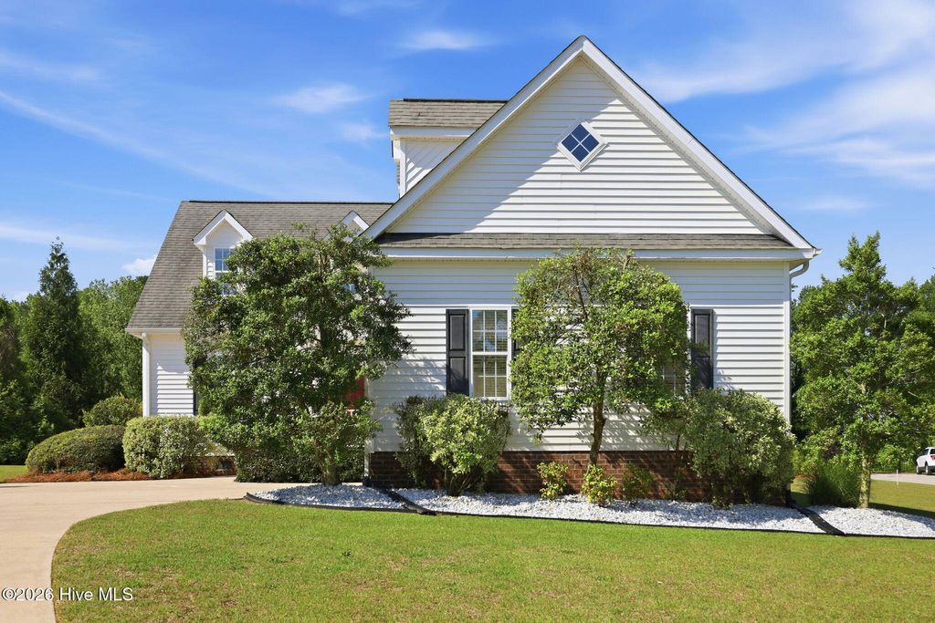 Photo of 1190 Windbrooke Drive, Grimesland, NC 27837 (MLS # 100571776)