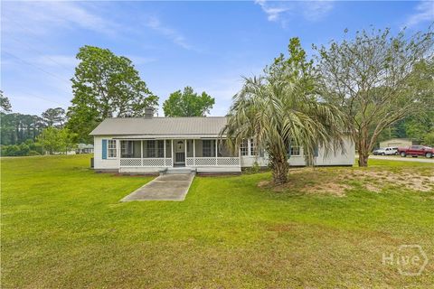 Homes For Sale - 1106 NW Oak<br/> Townsend, GA 31331