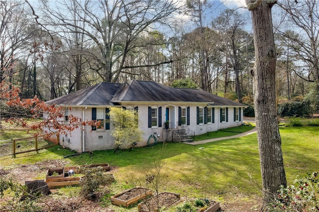 Photo of 220 Shady Grove Drive, Athens, GA 30605 (MLS # CL350980)