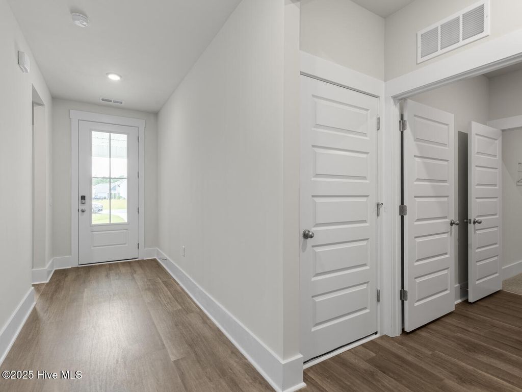 Photo of 414 Matthews Farm Road #Lot 185, Hubert, NC 28539 (MLS # 100573241)