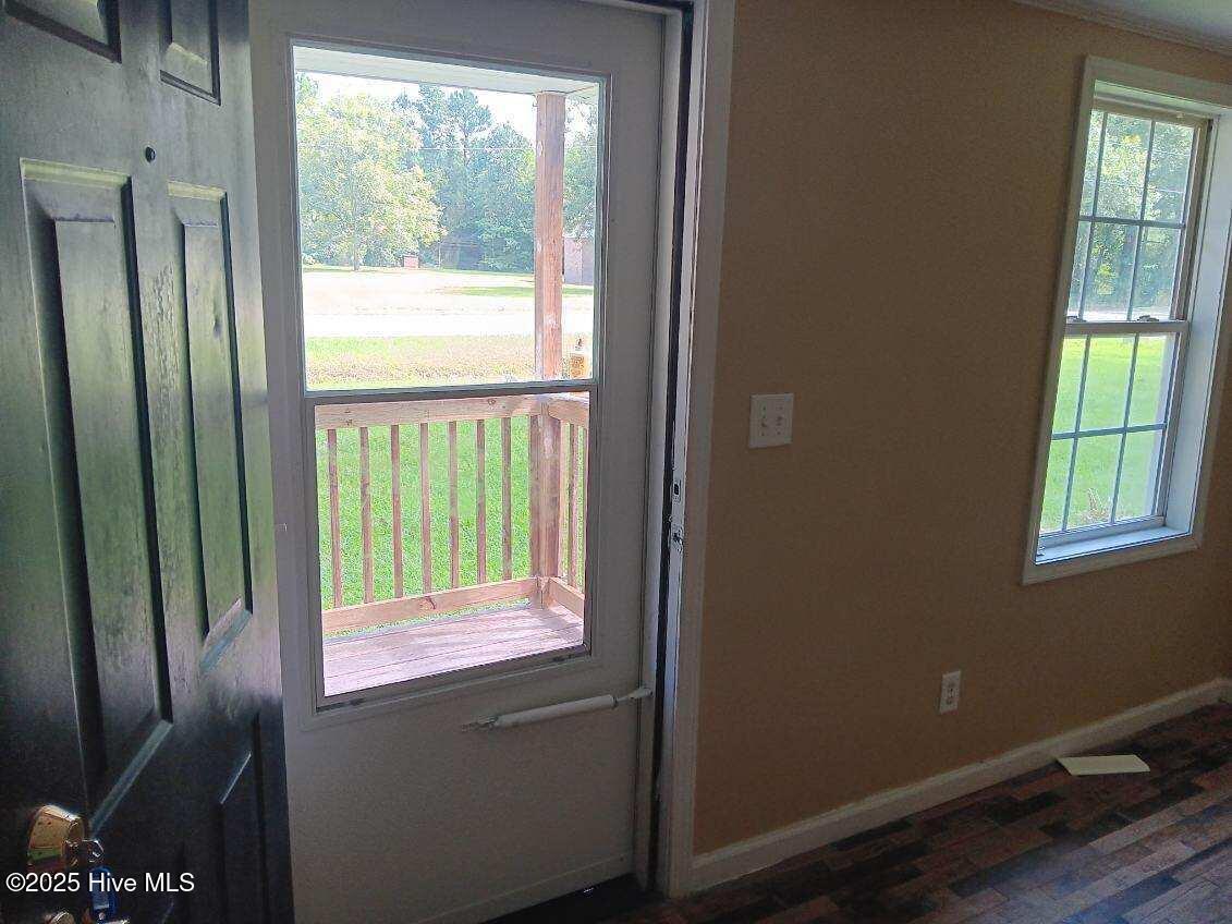 76 Peterson Hill Avenue