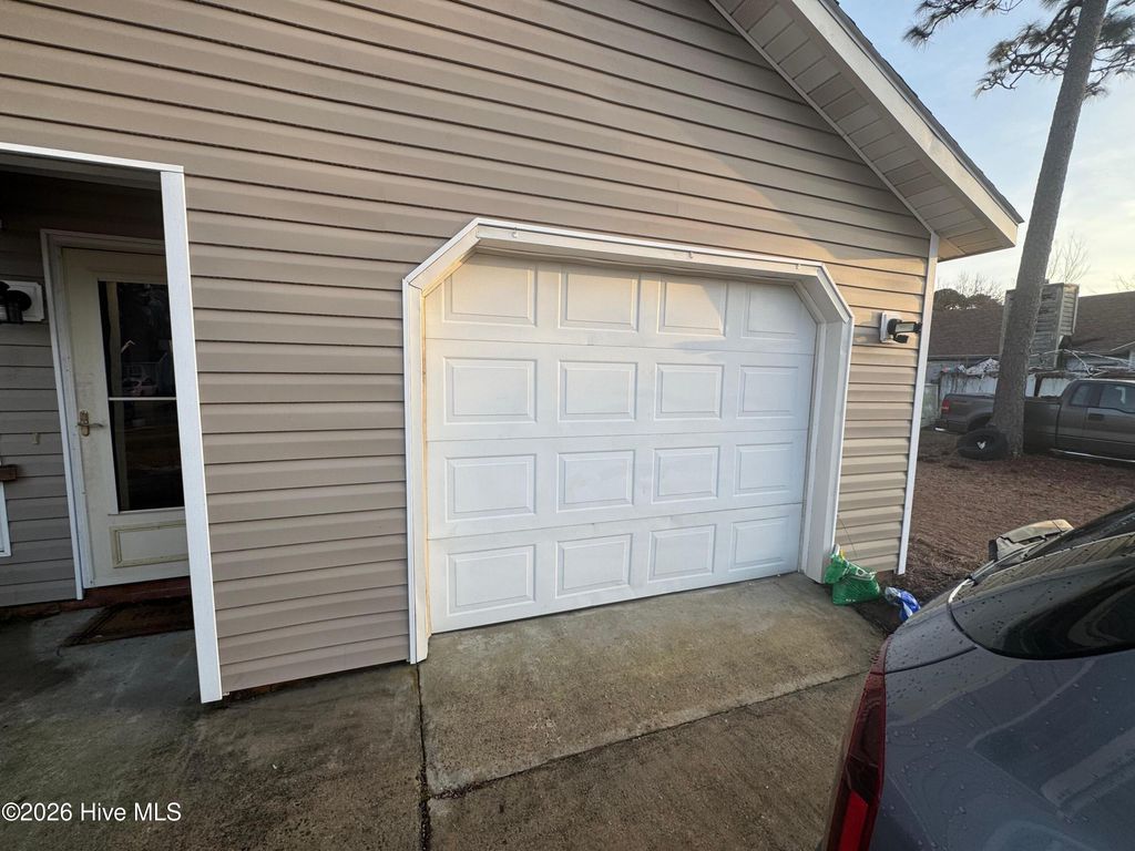 Photo of 166 Bayberry Road, Newport, NC 28570 (MLS # 100558140)