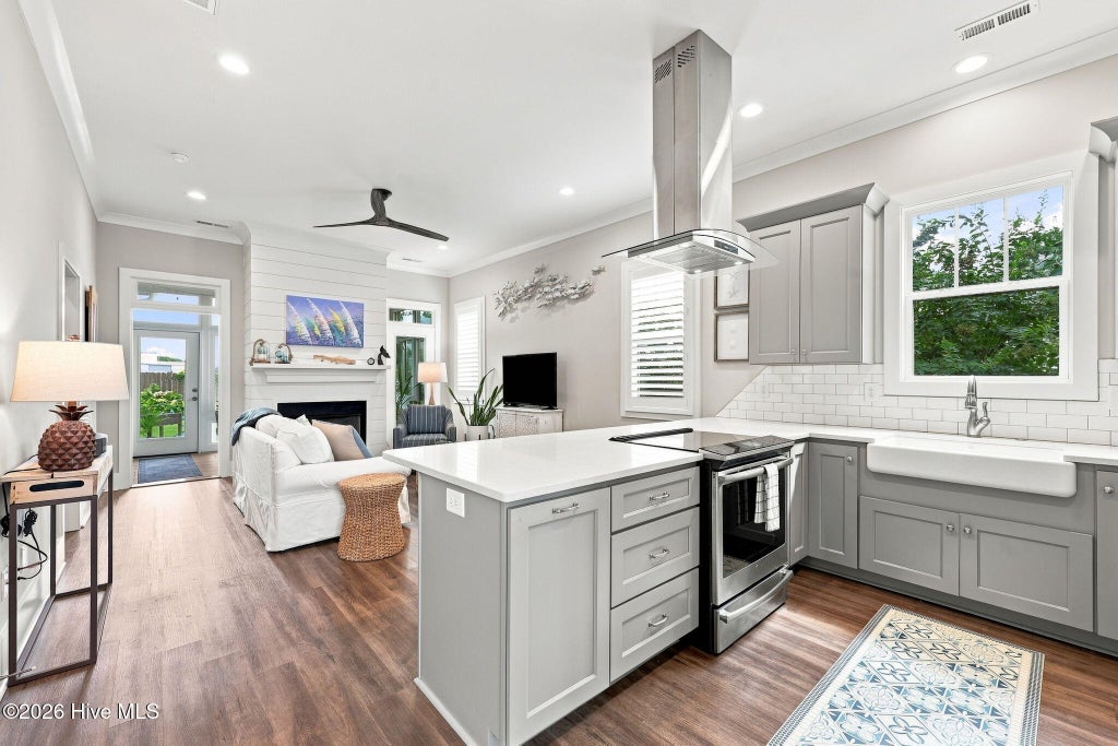 Photo of 100 Sea Grove Lane, Beaufort, NC 28516 (MLS # 100599810)