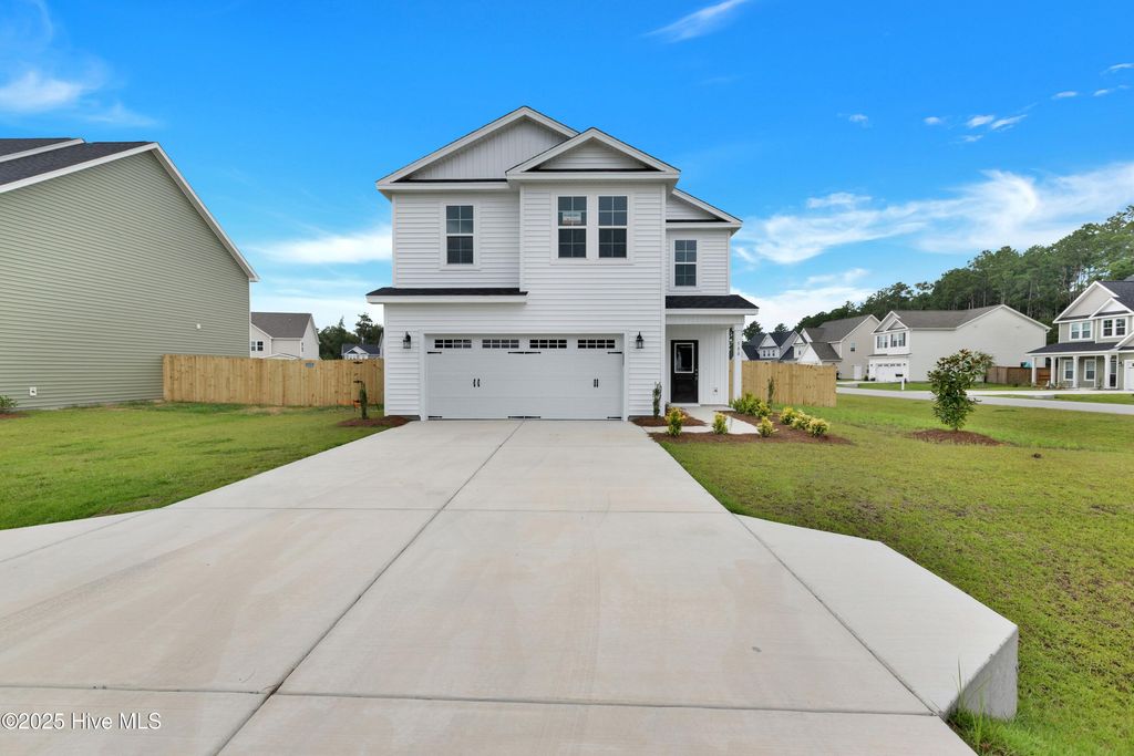 Photo of 500 Yellow Birch Way, Hubert, NC 28539 (MLS # 100483735)