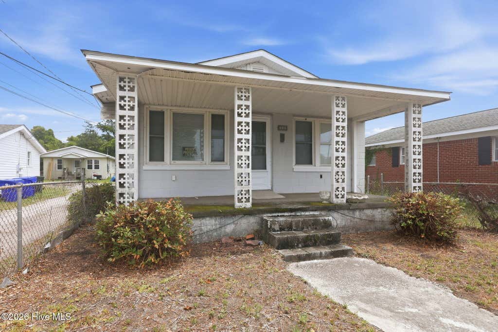 Photo of 408 Pollock Street, Beaufort, NC 28516 (MLS # 100588020)