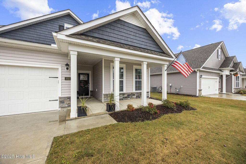 Photo of 5021 Cinnamon Run, New Bern, NC 28562 (MLS # 100539991)