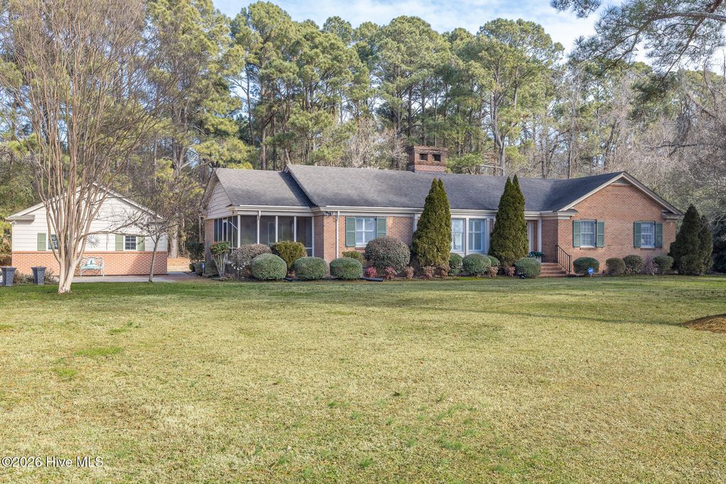 Photo of 115 Horniblow Point Road, Edenton, NC 27932 (MLS # 100554187)