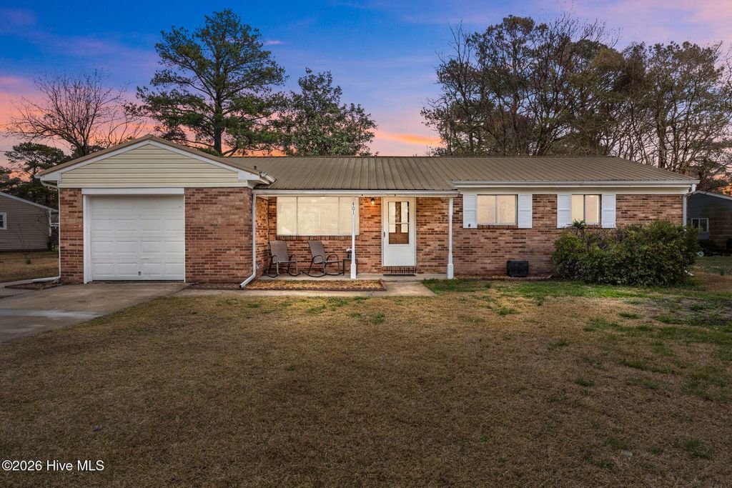 Photo of 401 Ramsey Drive, Jacksonville, NC 28540 (MLS # 100559433)
