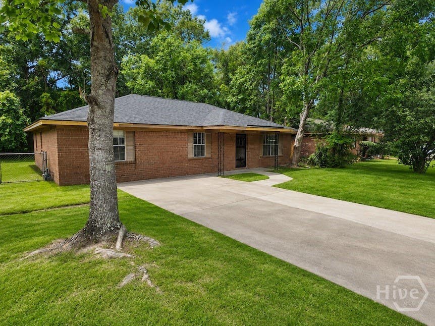 Photo of 1903 CIMARRON Street, Savannah, GA 31405 (MLS # SA362550)