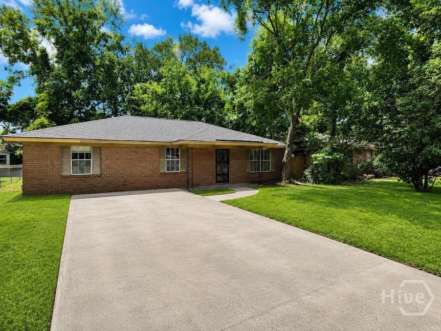 Photo of 1903 CIMARRON Street, Savannah, GA 31405 (MLS # SA362550)