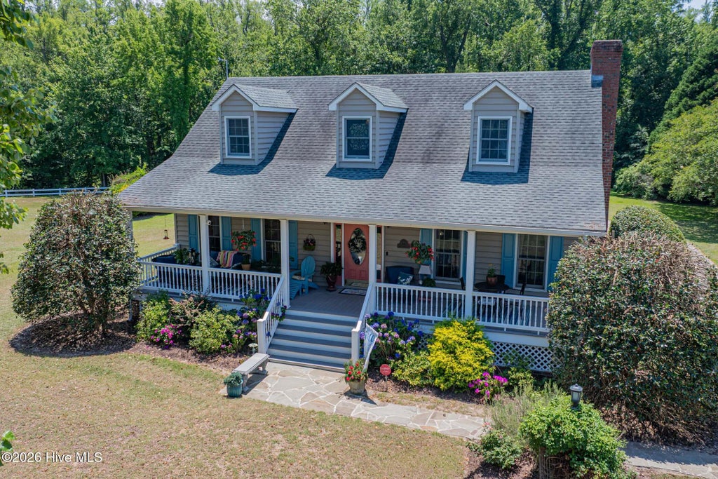 Photo of 343 Mariners Drive, Roper, NC 27970 (MLS # 100582210)