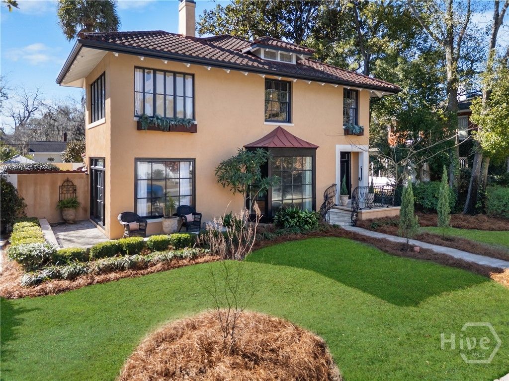 Photo of 529 E 44th Street, Savannah, GA 31405 (MLS # SA347569)