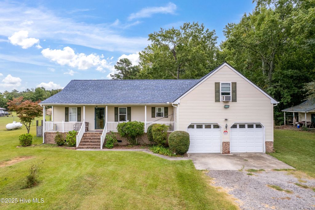 Photo of 357 Maple Road, Currituck, NC 27929 (MLS # 100535416)