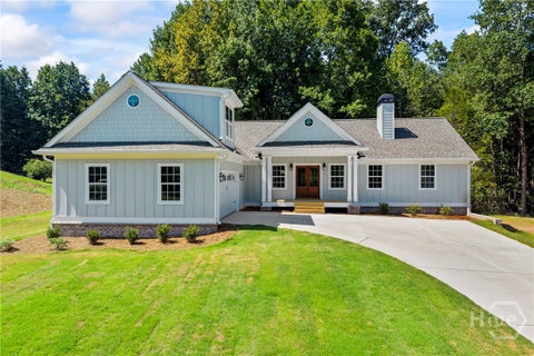 Homes For Sale - 102 Buckeye Terrace<br/> Commerce, GA 30530