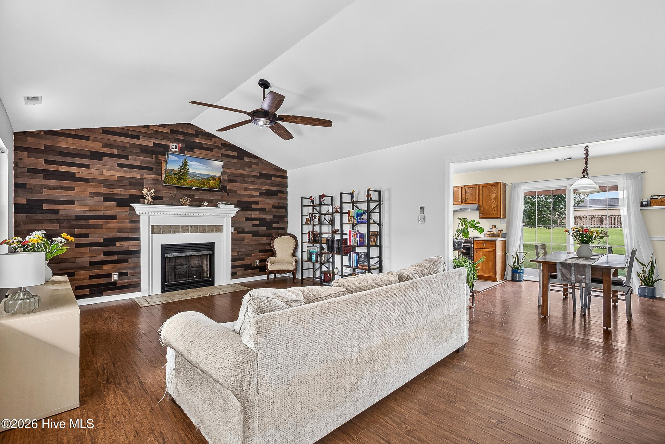 116 Annie Road