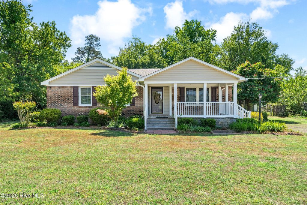 Photo of 1946 Farley Drive, Wilmington, NC 28405 (MLS # 100568414)