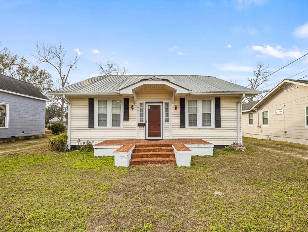 Photo of 517 N Masonic Street, Millen, GA 30442 (MLS # 550991)