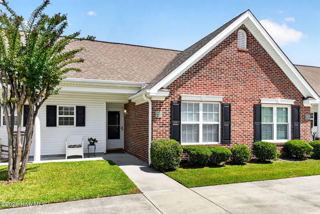 Photo of 3007 Lauren Place Drive #Apt 104, Wilmington, NC 28405 (MLS # 100576171)