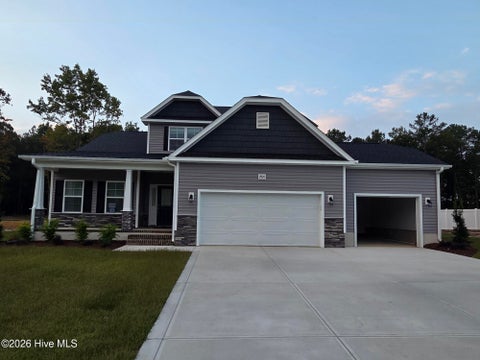 Homes For Sale - 2920 Loch Court<br/> Grimesland, NC 27837