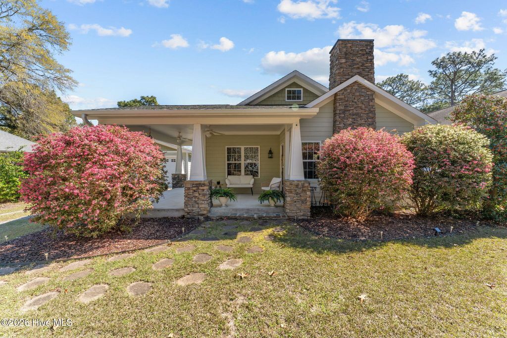 Photo of 155 E Sheldon Road, Southern Pines, NC 28387 (MLS # 100561158)
