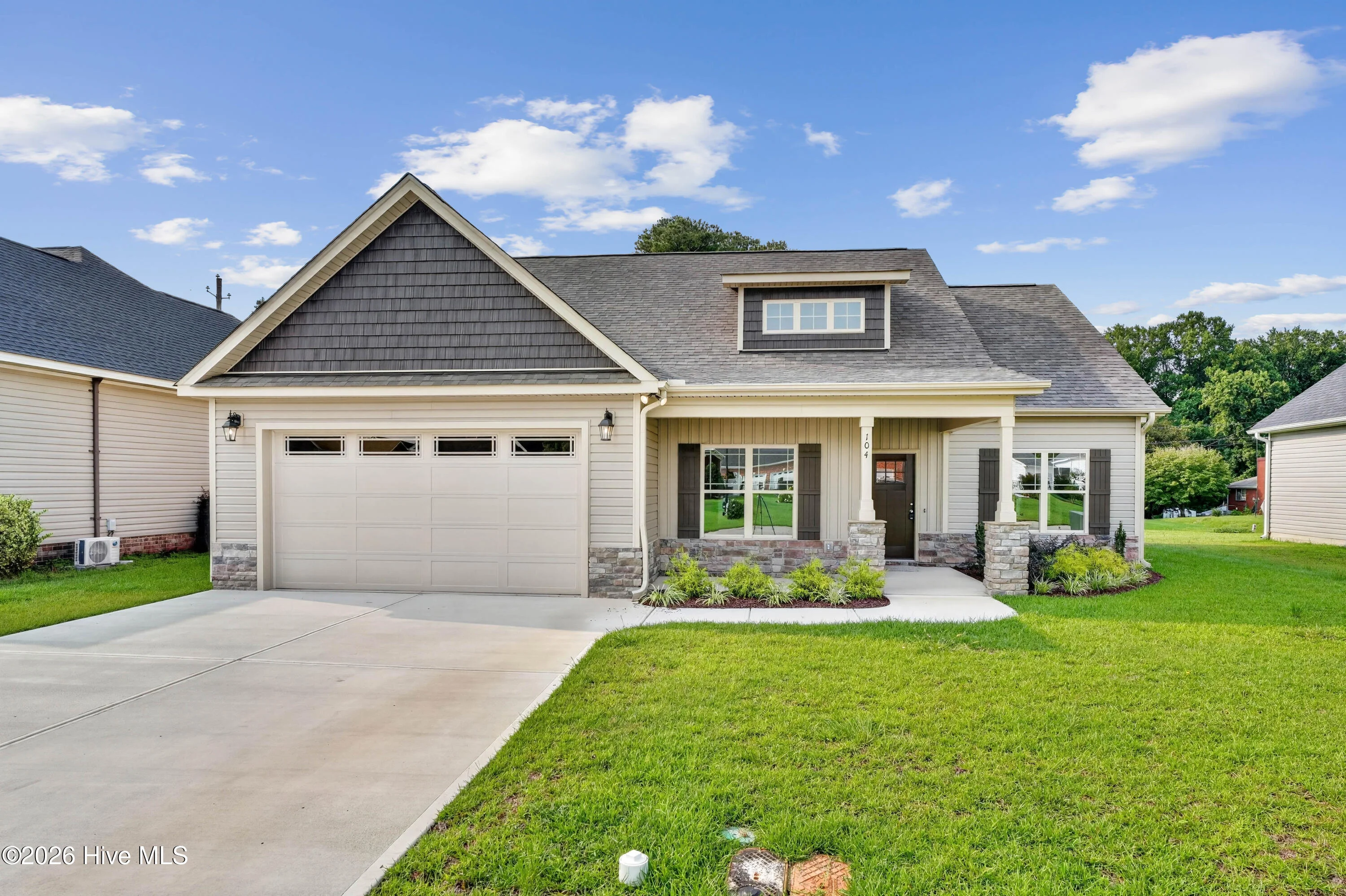 104 Kingston Circle