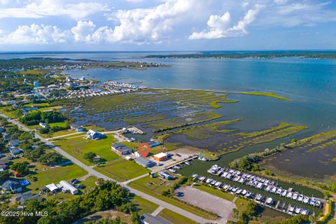 221 Bayview Drive Harkers Island NC 28531