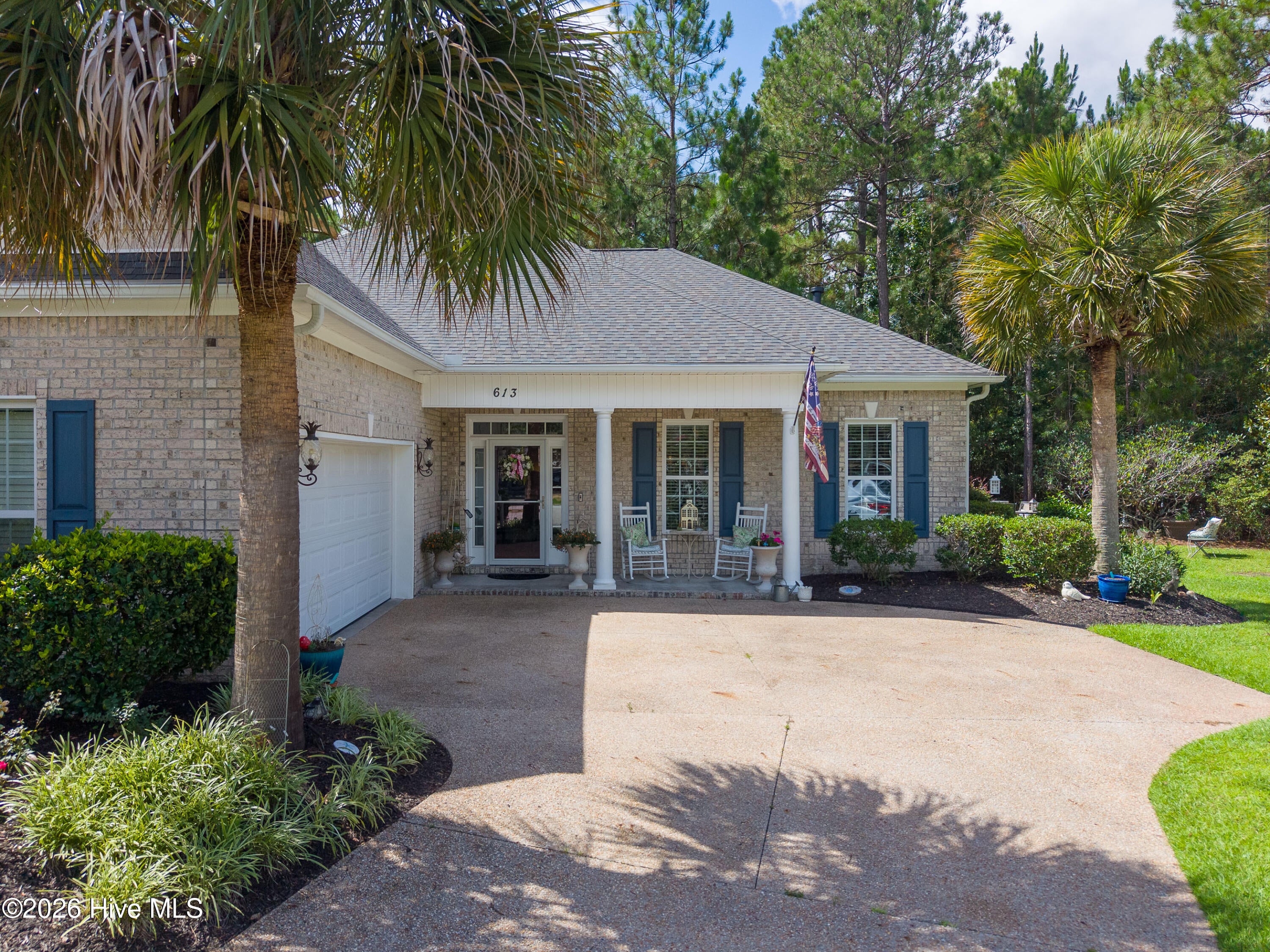 613 Bay Blossom Circle SE