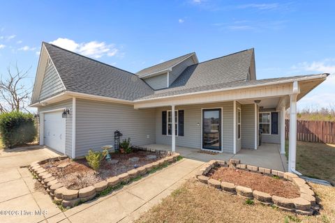 Photo of 486 Gable Drive, Raeford, NC 28376 (MLS # 100559487)