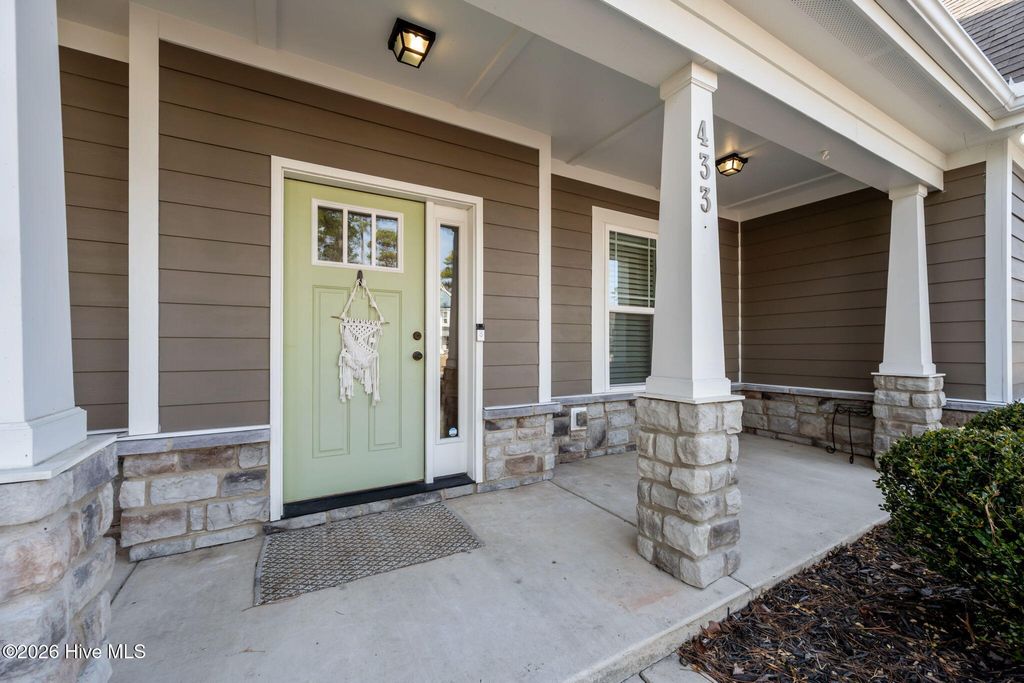 Photo of 433 Canvasback Lane, Sneads Ferry, NC 28460 (MLS # 100556667)