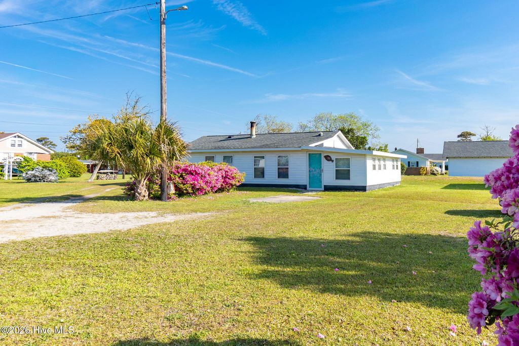 Photo of 187 Mullens Drive, Harkers Island, NC 28531 (MLS # 100570256)