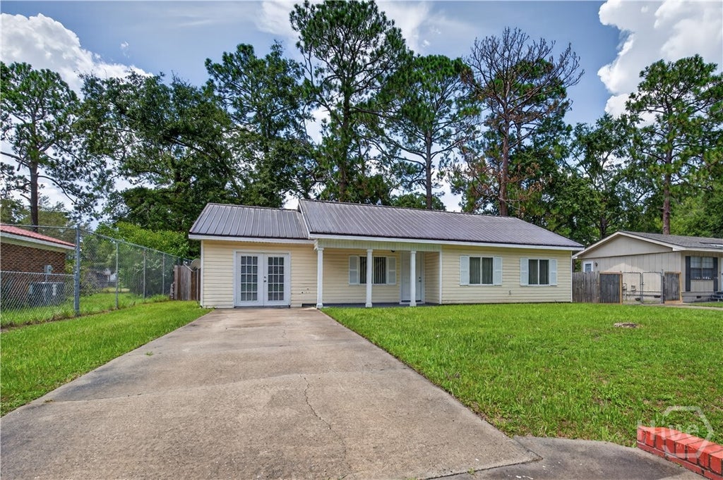 Photo of 239 Pointe South Drive, Hinesville, GA 31313 (MLS # SA363264)