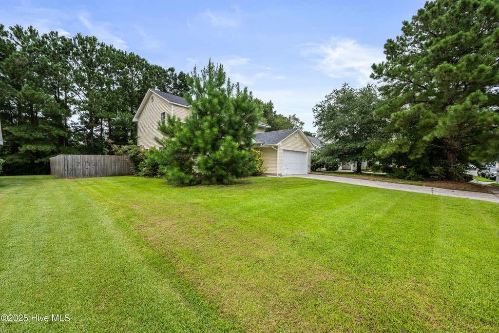 Photo of 107 Chestnut Court, Jacksonville, NC 28546 (MLS # 100599245)