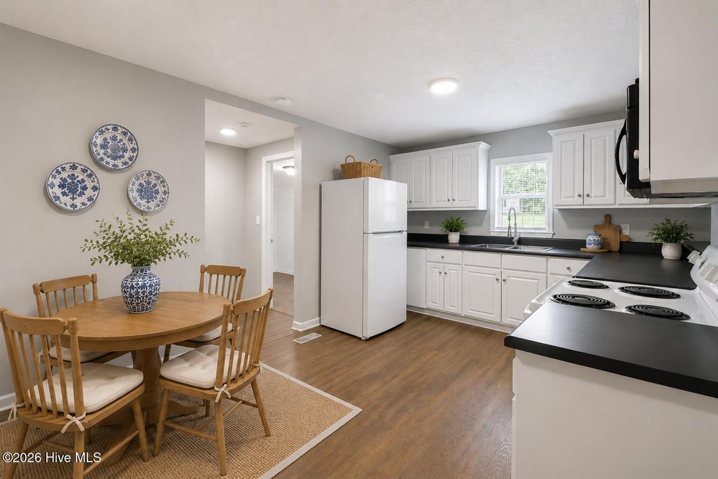 Photo of 2140 Veterans Drive, Augusta, GA 30909 (MLS # 100589474)