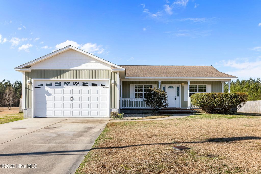 Photo of 210 Tall Tree Court, Maysville, NC 28555 (MLS # 100558099)