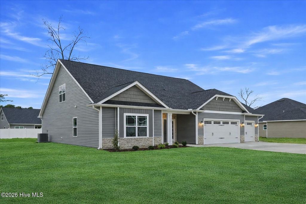 Photo of 107 Manchester Court, La Grange, NC 28551 (MLS # 100564487)