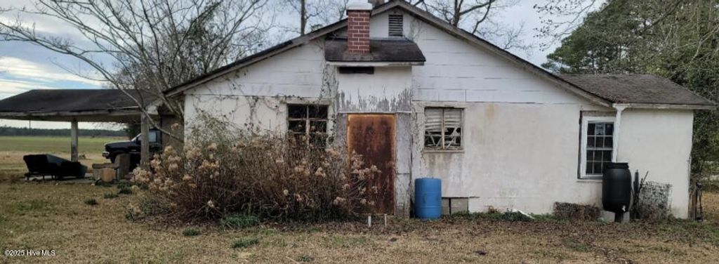 Photo of 9063 Hwy 41 W, Richlands, NC 28574 (MLS # 100536434)